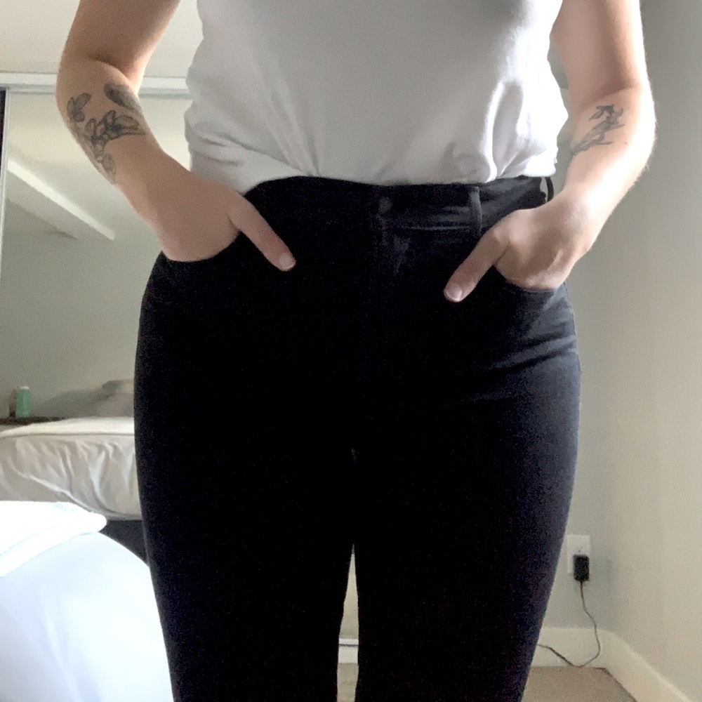 Cropped Denim Forum Jeans